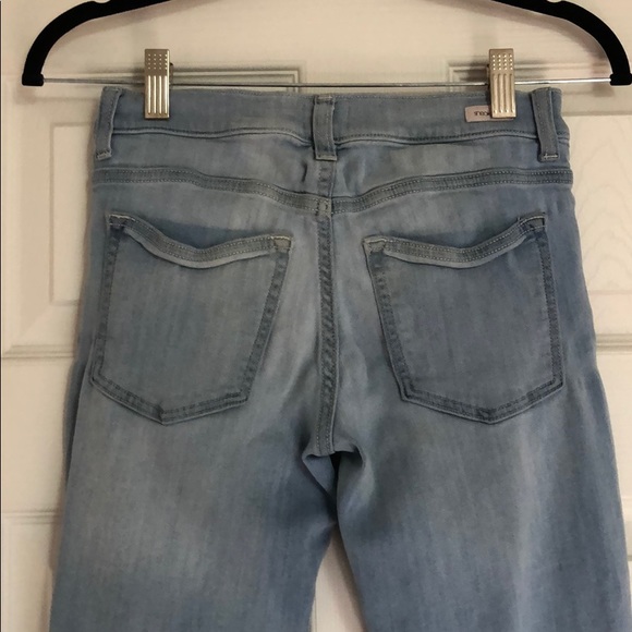 Sneak peek jeans - Picture 5 of 9